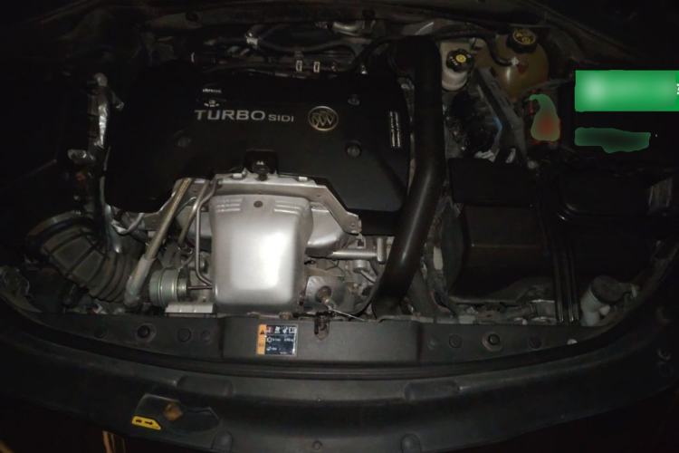 Used Buick LaCrosse 2016 28T Flagship Model Engine Bay