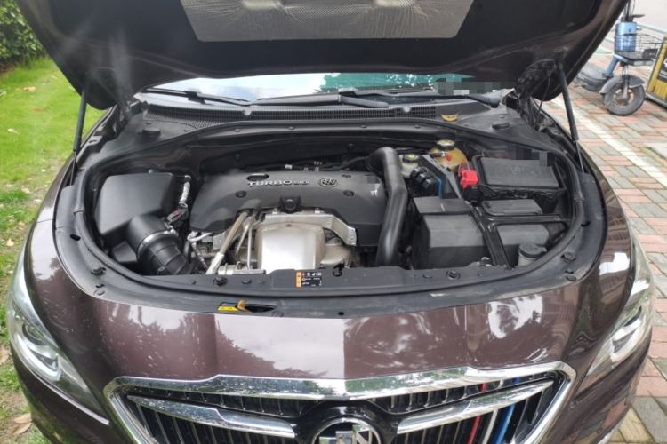 Used Buick LaCrosse 2016 Revised Version 28T Elite Edition Engine Bay