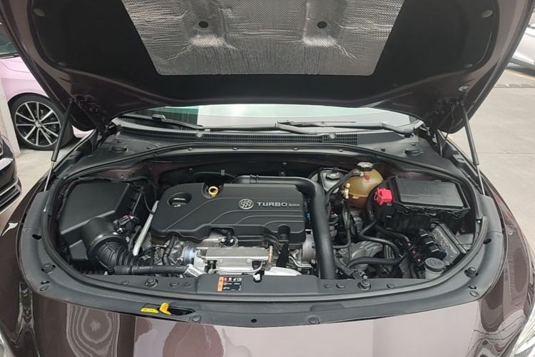 Used Buick LaCrosse 2016 20T Elite Edition Engine Bay