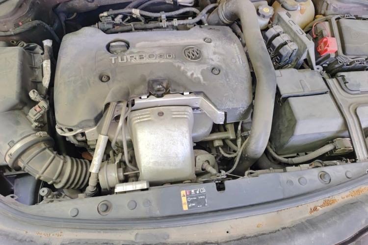 Used Buick LaCrosse 2016 Revised Version 28T Elite Edition Engine Bay