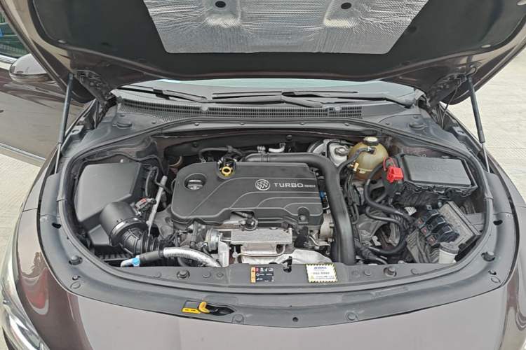 Used Buick LaCrosse 2016 20T Leading Model Engine Bay