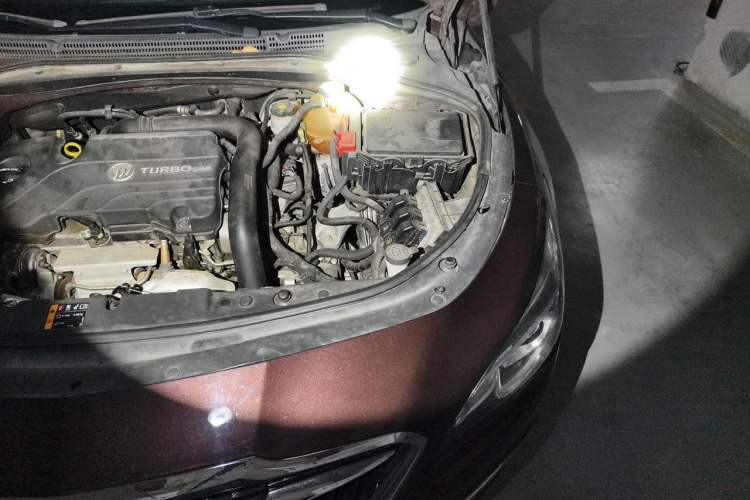 Used Buick LaCrosse 2016 20T Elite Edition Engine Bay Left