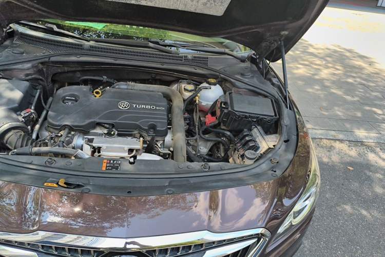 Used Buick LaCrosse 2016 20T Elite Edition Engine Bay Left