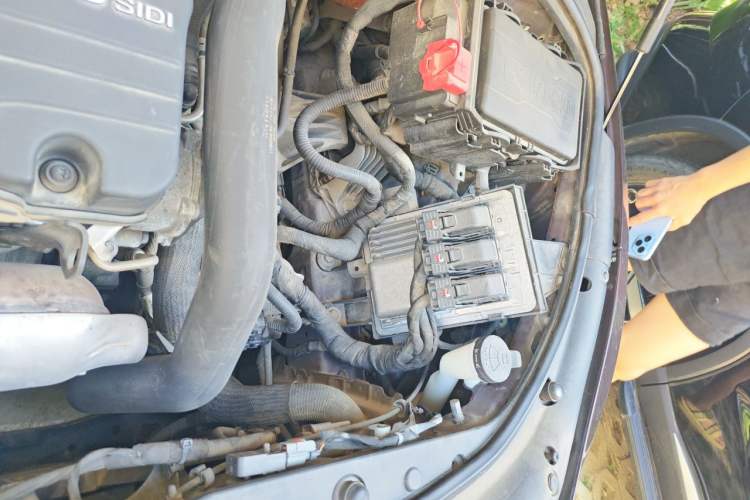 Used Buick LaCrosse 2016 20T Elite Edition Engine Bay Left
