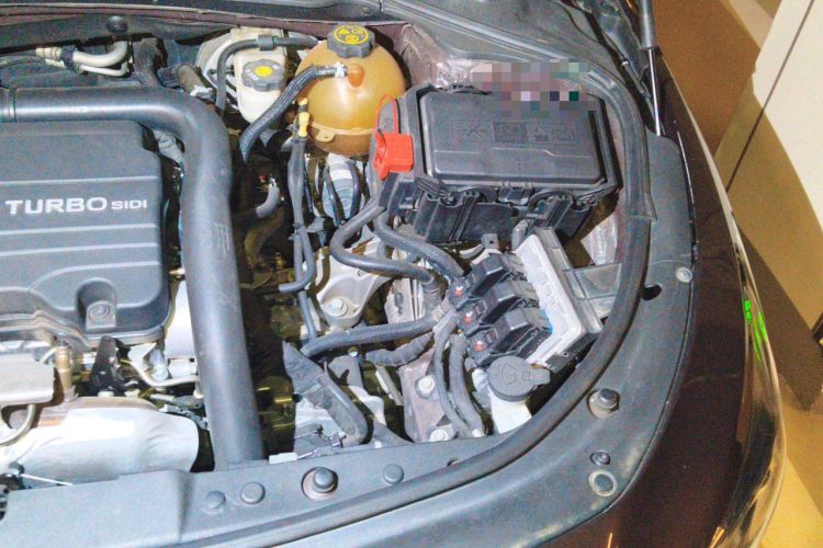 Used Buick LaCrosse 2016 20T Luxury Model Engine Bay Left