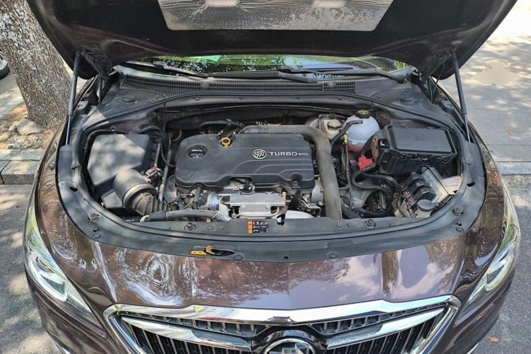 Used Buick LaCrosse 2016 20T Elite Edition Engine Bay
