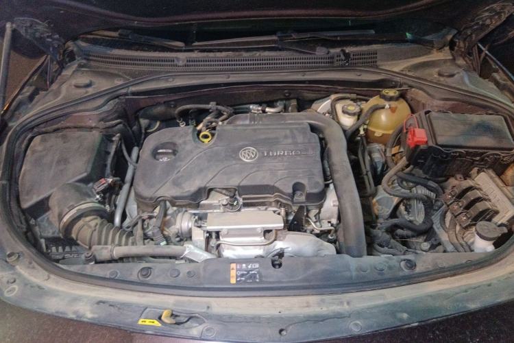 Used Buick LaCrosse 2016 20T Elite Edition Engine Bay
