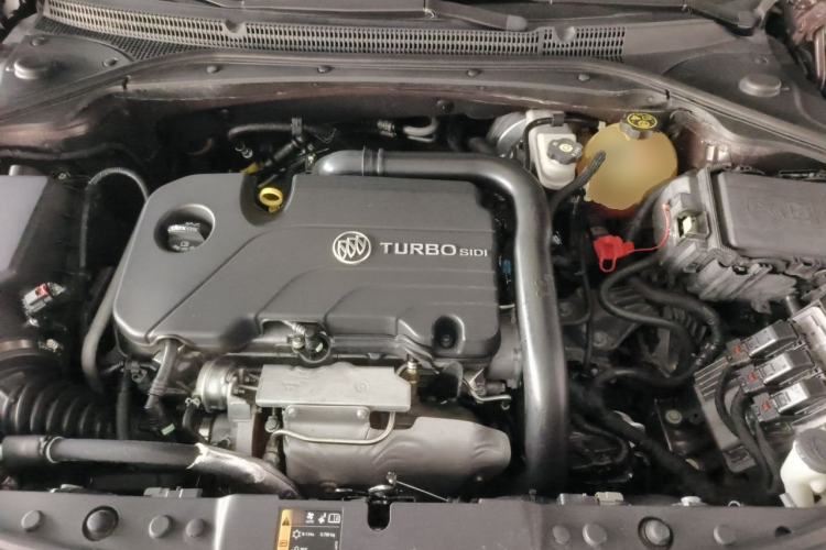 Used Buick LaCrosse 2016 20T Elite Edition Engine Bay