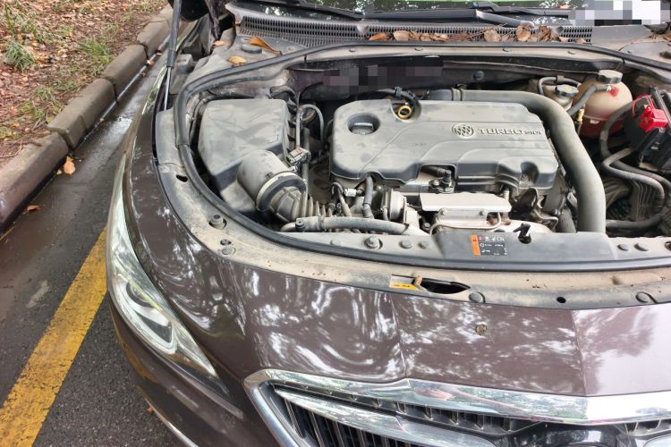 Used Buick LaCrosse 2016 20T Luxury Model Engine Bay Right
