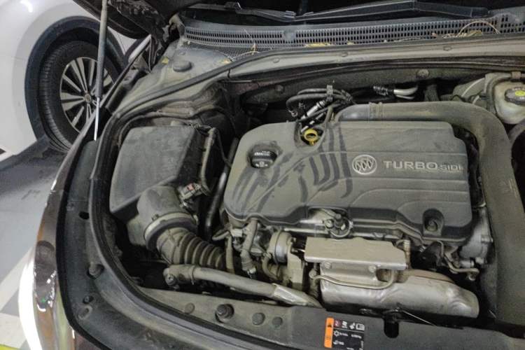 Used Buick LaCrosse 2016 20T Elite Edition Engine Bay Right