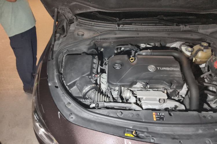 Used Buick LaCrosse 2016 20T Elite Edition Engine Bay Right