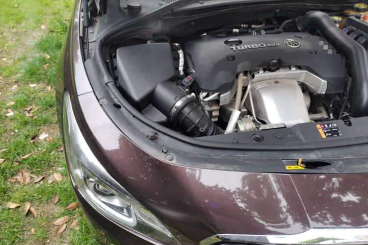 Used Buick LaCrosse 2016 Revised Version 28T Elite Edition Engine Bay Right