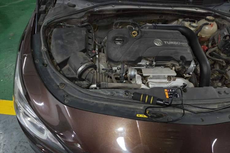 Used Buick LaCrosse 2016 20T Luxury Model Engine Bay Right