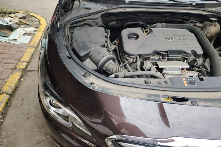 Used Buick LaCrosse 2016 20T Luxury Model Engine Bay Right