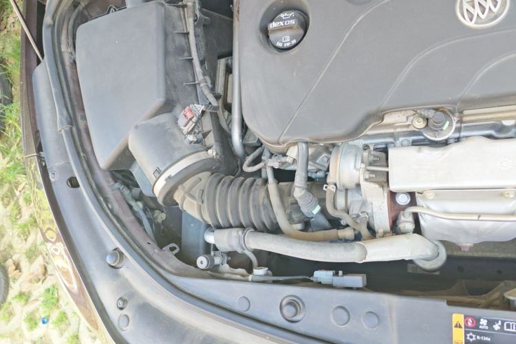 Used Buick LaCrosse 2016 20T Elite Edition Engine Bay Right