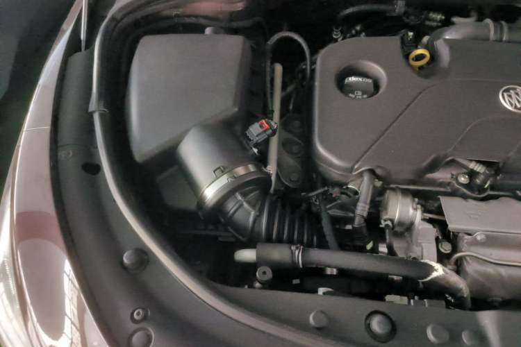 Used Buick LaCrosse 2016 20T Elite Edition Engine Bay Right