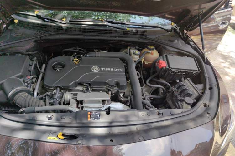 Used Buick LaCrosse 2016 20T Elite Edition Engine Bay