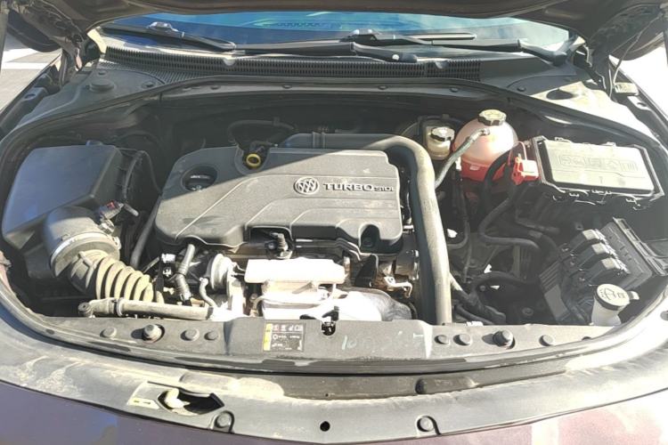 Used Buick LaCrosse 2016 20T Elite Edition Engine Bay