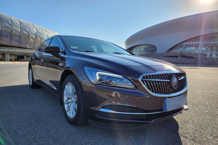 Used Buick LaCrosse 2016 30H Luxury Version Exterior 2