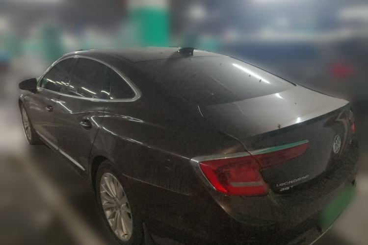 Used Buick LaCrosse 2016 28T Luxury Version Exterior 3