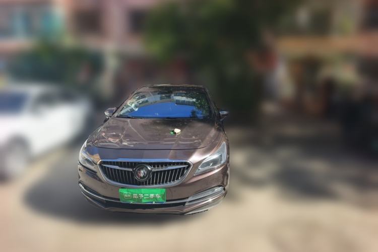 Used Buick LaCrosse 2016 28T Luxury Version Front