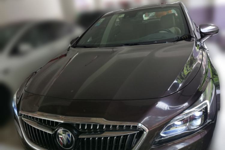 Used Buick LaCrosse 2016 28T Luxury Version Front