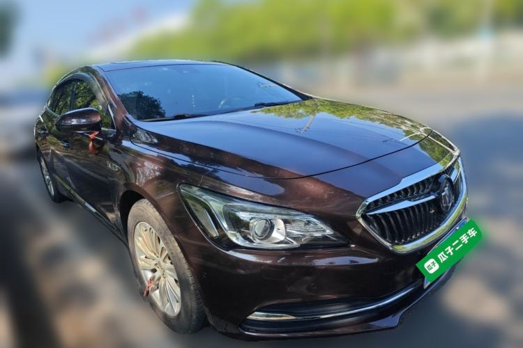 Used Buick LaCrosse 2016 20T Luxury Model Front Right 45 Deg
