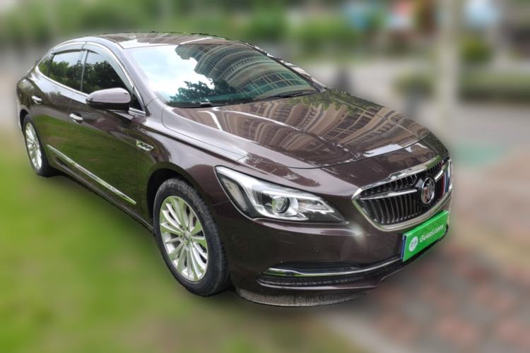 Used Buick LaCrosse 2016 Revised Version 28T Elite Edition Front Right 45 Deg