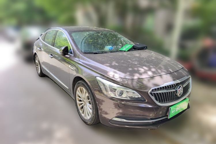 Used Buick LaCrosse 2016 Revised Version 28T Elite Edition Front Right 45 Deg