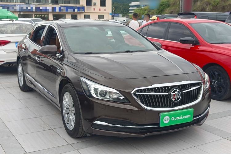 Used Buick LaCrosse 2016 20T Elite Edition Front Right 45 Deg