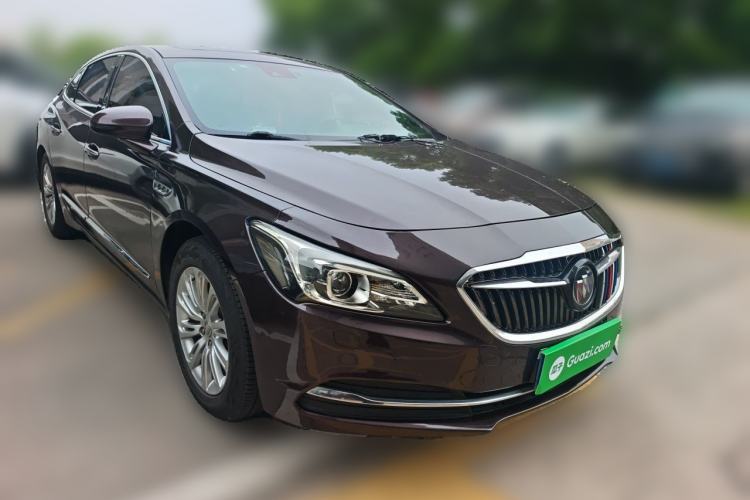 Used Buick LaCrosse 2016 20T Luxury Model Front Right 45 Deg