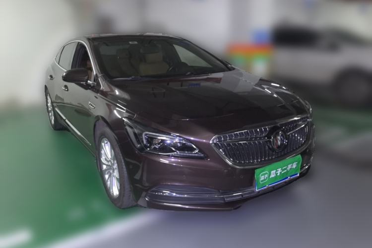 Used Buick LaCrosse 2016 28T Luxury Version Front Right 45 Deg