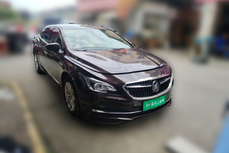Used Buick LaCrosse 2016 20T Luxury Model Front Right 45 Deg