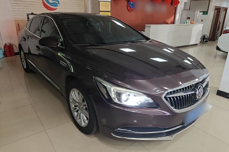 Used Buick LaCrosse 2016 20T Elite Edition Front Right 45 Deg