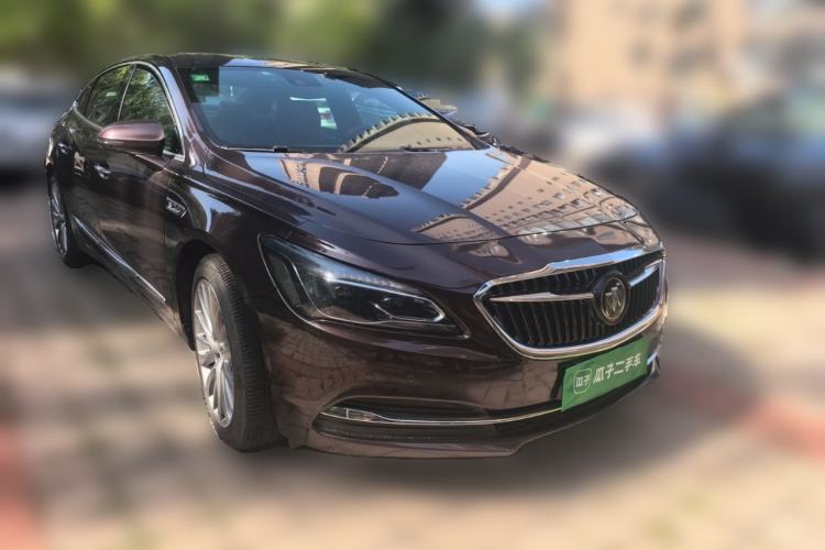 Used Buick LaCrosse 2016 28T Flagship Model Front Right 45 Deg