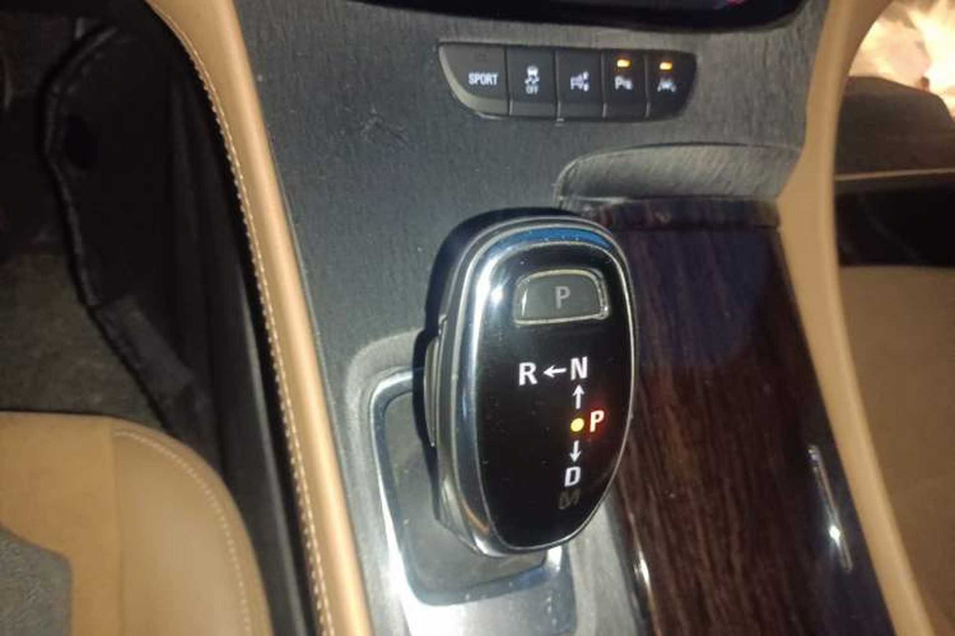 Used Buick LaCrosse 2016 20T Luxury Model Gear Lever