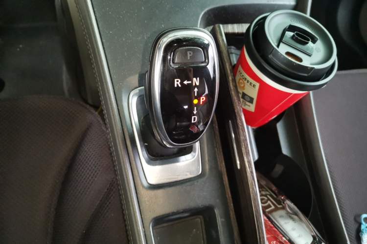 Used Buick LaCrosse 2016 Revised 20T Leading Edition Gear Lever
