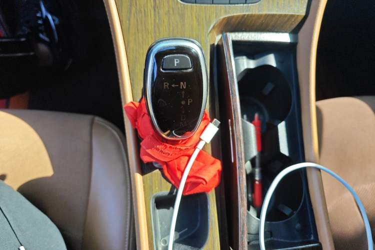 Used Buick LaCrosse 2016 20T Luxury Model Gear Lever