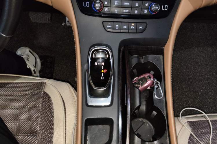 Used Buick LaCrosse 2016 20T Luxury Model Gear Lever