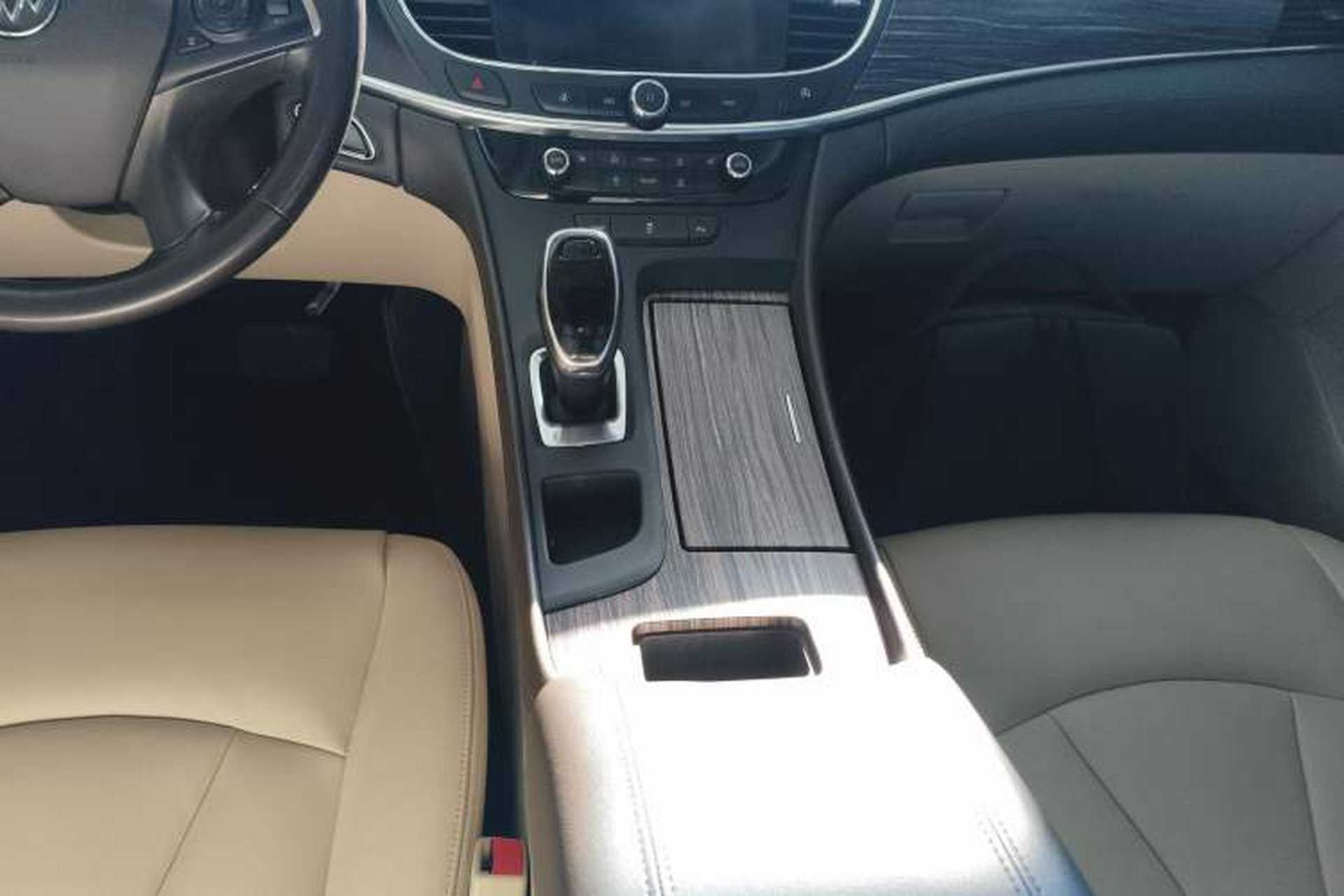 Used Buick LaCrosse 2016 Revised 20T Leading Edition Gear Lever