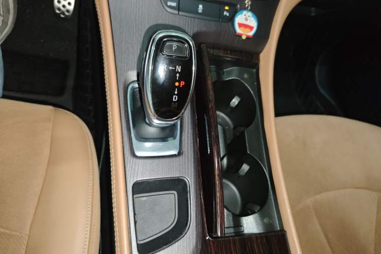 Used Buick LaCrosse 2016 20T Elite Edition Gear Lever