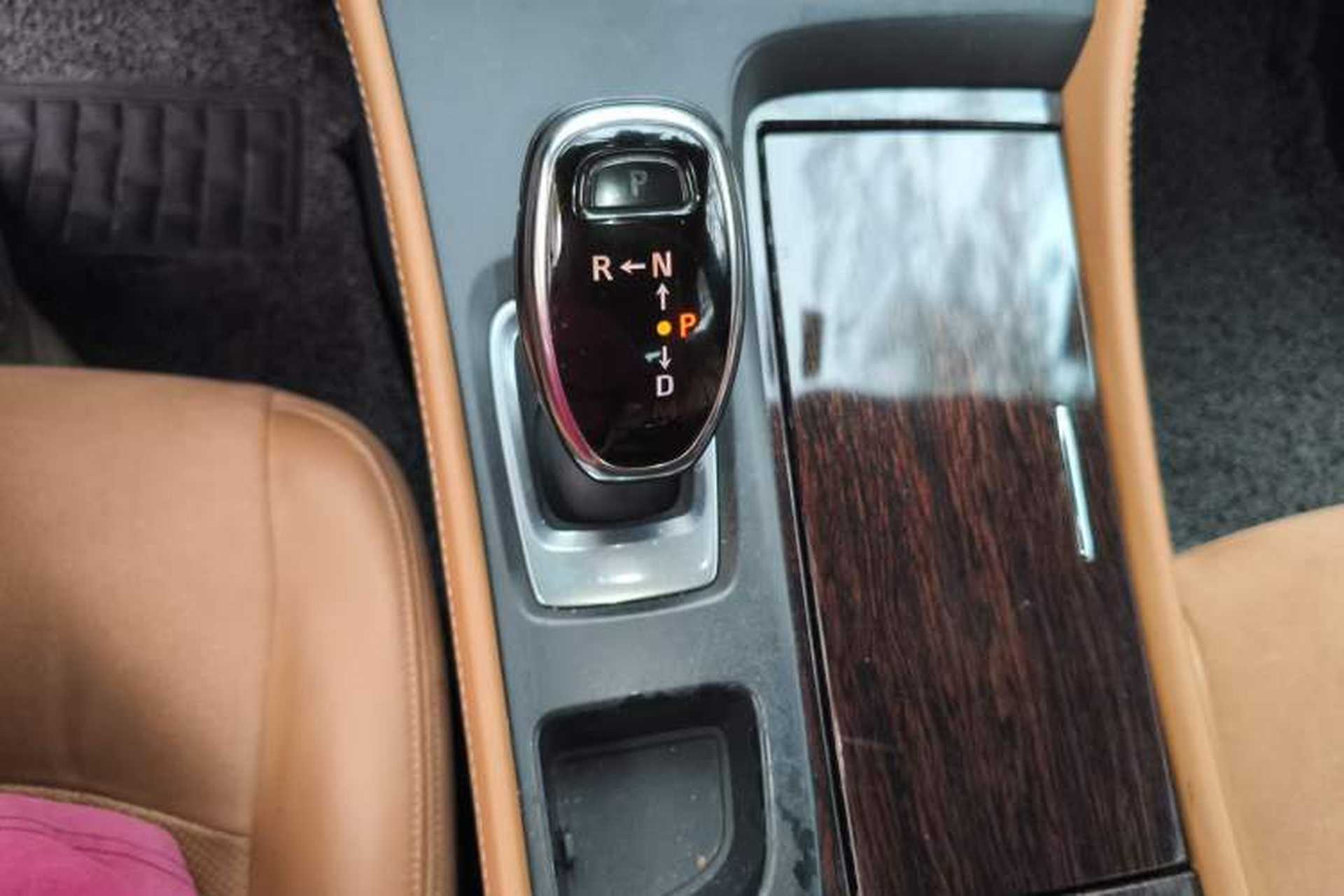 Used Buick LaCrosse 2016 20T Luxury Model Gear Lever