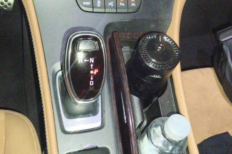 Used Buick LaCrosse 2016 20T Luxury Model Gear Lever