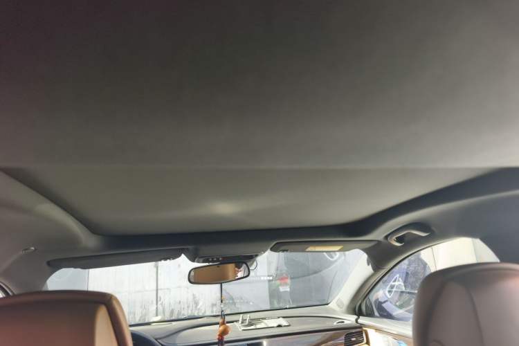 Used Buick LaCrosse 2016 28T Luxury Version Headliner