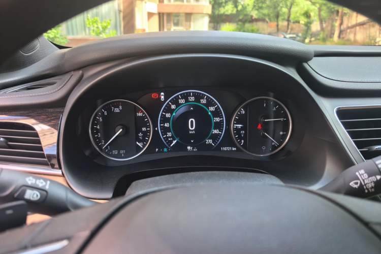 Used Buick LaCrosse 2016 28T Flagship Model Instrument Cluster