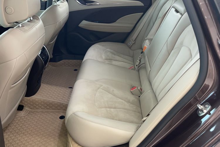 Used Buick LaCrosse 2016 30H Luxury Version Interior 1