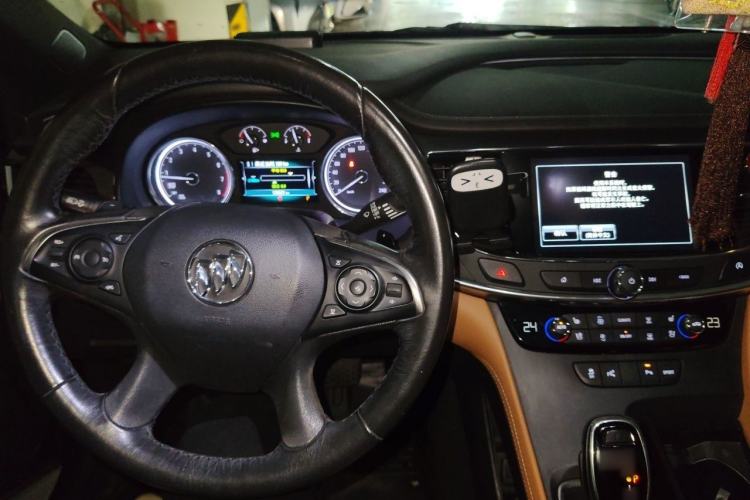 Used Buick LaCrosse 2016 28T Premium Edition Interior 2