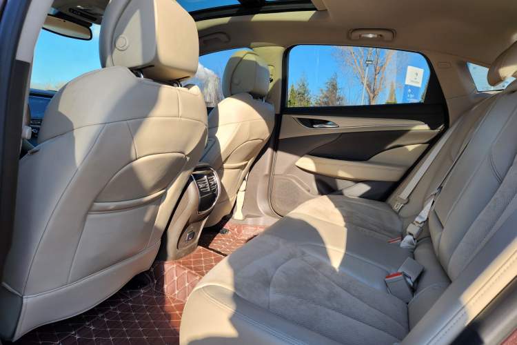 Used Buick LaCrosse 2016 30H Luxury Version Interior 2