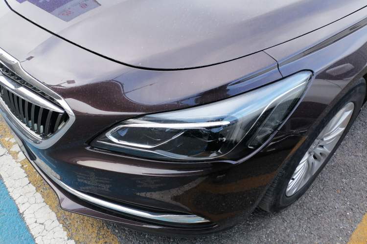 Used Buick LaCrosse 2016 30H Luxury Version Left Front Headlight