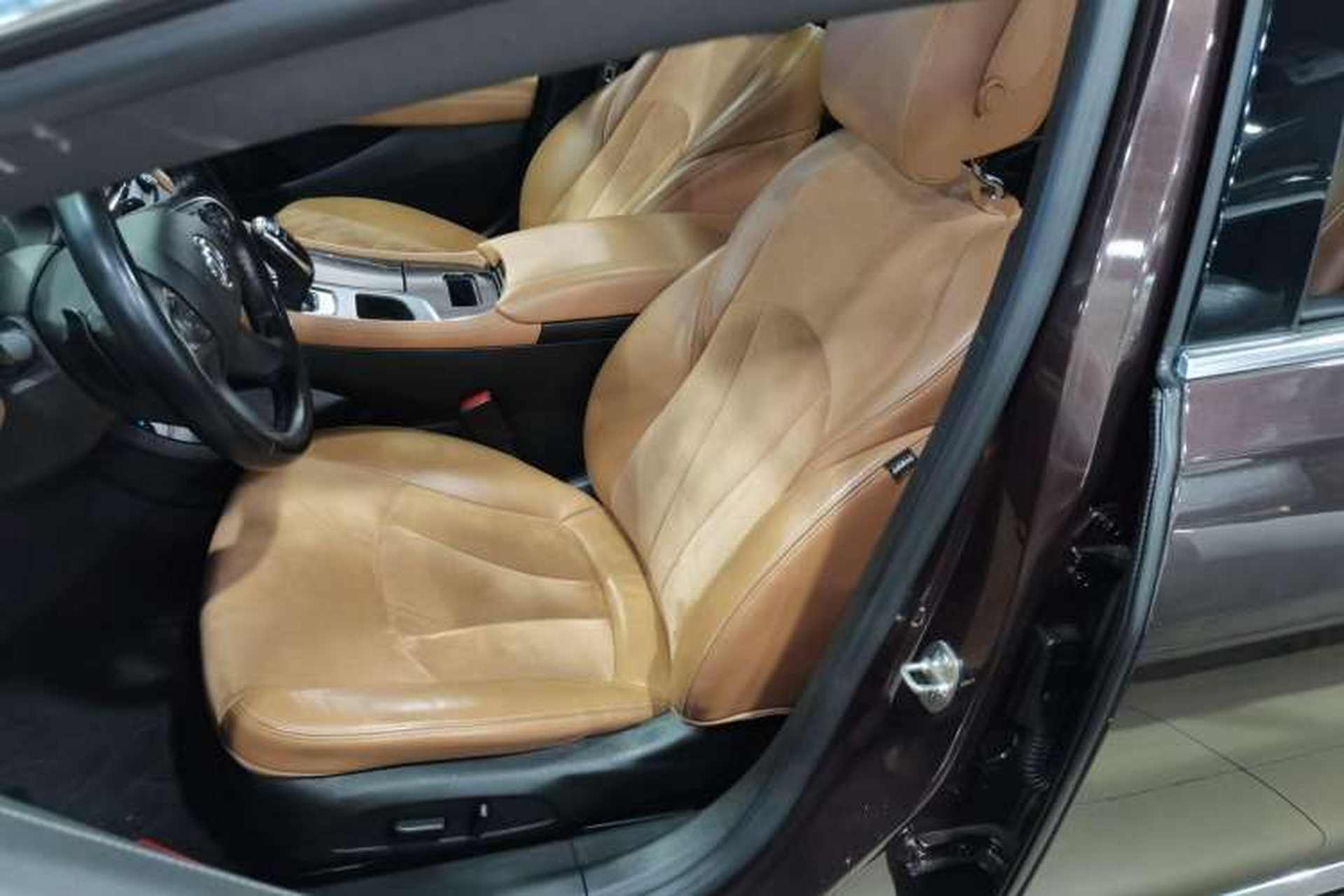 Used Buick LaCrosse 2016 28T Premium Edition Left Front Seat